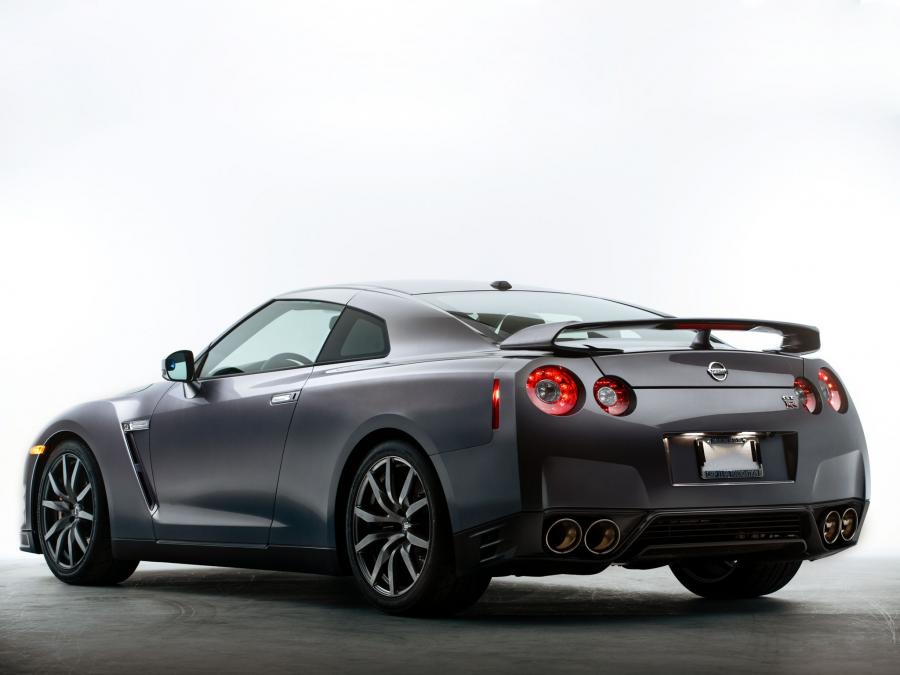  Nissan GT-R Black Edition 2010 года  (US) (фото 22 из 27)